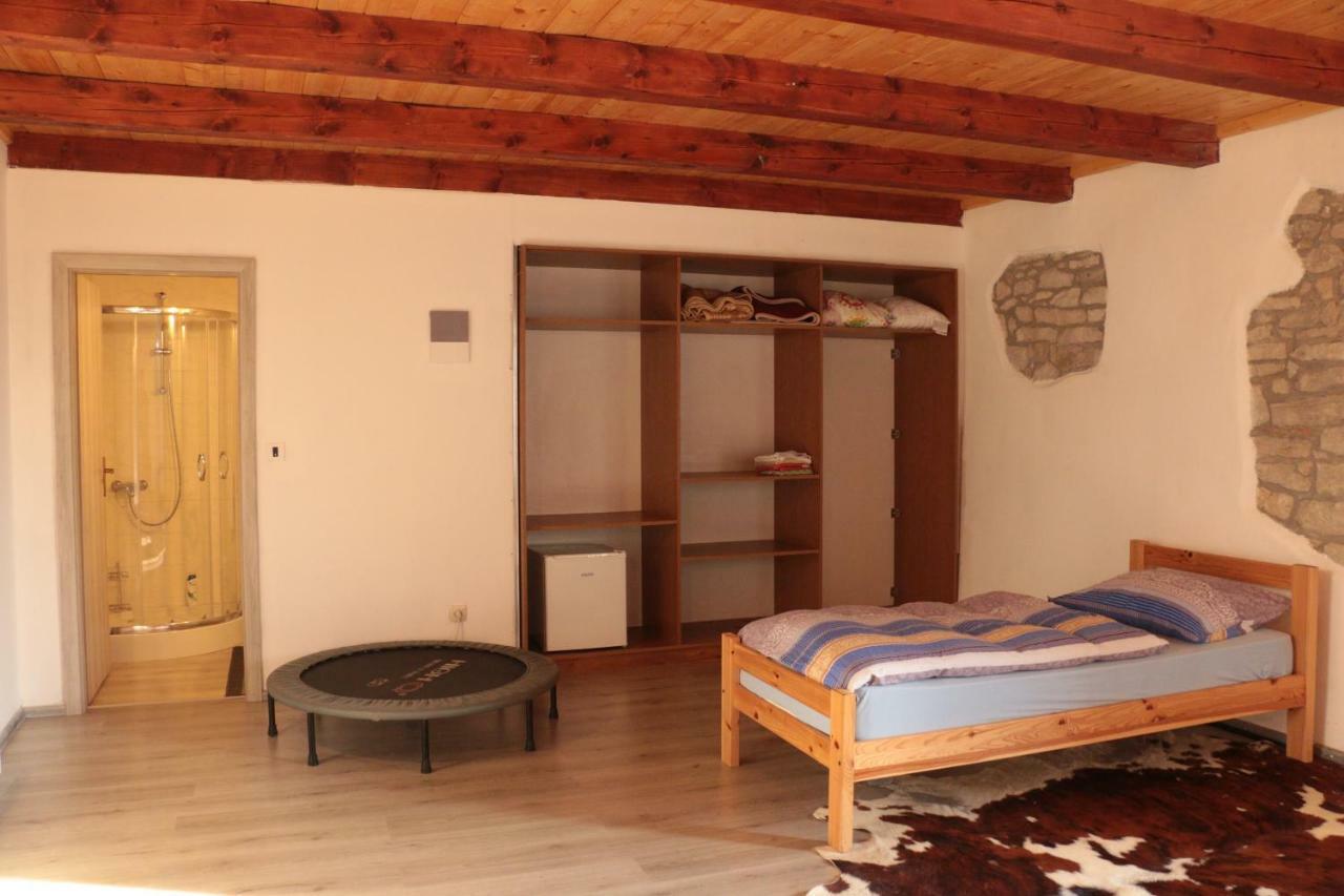 Stonehouse Apartment Nova Gorica Exterior photo